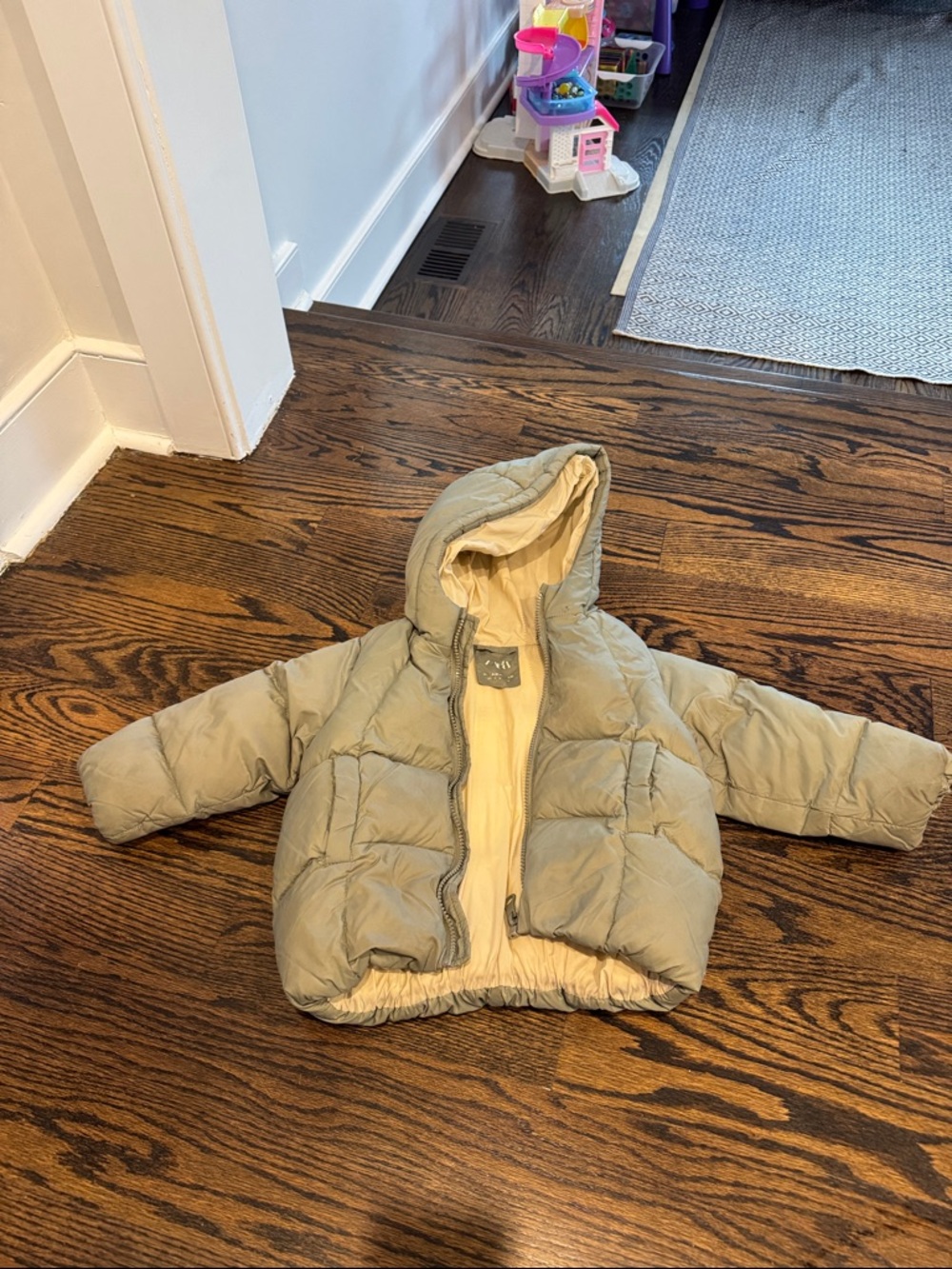 Zara Kids Hooded Puffer Jacket in Sage Green